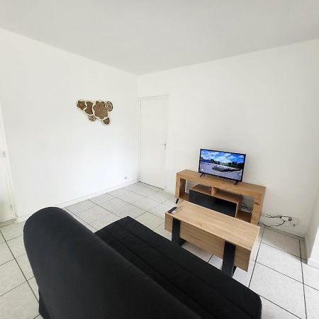 Bel Appartement Avec Jardin De 30M2 , Climatise Avec Parking Et Arrivee Autonome Cabestany Bagian luar foto